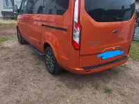 Gebraucht Ford Tourneo 170 PS (125 kW) 2018 Orange Van / Kleinbus