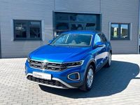Gebraucht VW T-Roc Life 150 PS (110 kW) 2024 Blau SUV