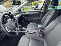 Gebraucht VW Passat 150 PS (110 kW) 2022 Schwarz Kombi