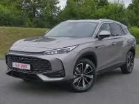 Neu MG HS Luxury 224 PS (164 kW) 2026 Silber SUV