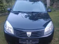 Używany Dacia Sandero 75 KM (55 kW) 2009 Czarny Hatchback