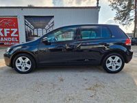 Gebraucht VW Golf Comfortline 102 PS (75 kW) 2009 Deep black perleffekt Limousine