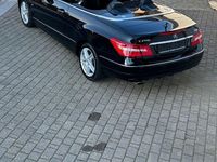 Gebraucht Mercedes E200 184 PS (135 kW) 2011 Schwarz Cabrio