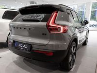 Neu Volvo XC40 Plus 163 PS (119 kW) 2025 Vapour grey SUV