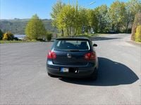Używany VW Golf IV 105 KM (77 kW) 2004 Niebieski Sedan/Limuzyna
