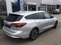 Gebraucht Ford Focus Titanium 116 PS (85 kW) 2023 Silber (moondust silver met.) Kombi