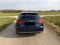 Gebraucht Audi A3 Sport 116 PS (85 kW) 2019 Blau Limousine