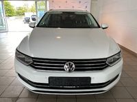 Gebraucht VW Passat Comfortline 120 PS (88 kW) 2015 Weiß Kombi