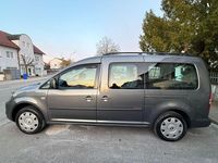 Gebraucht VW Caddy Maxi 109 PS (80 kW) 2011 Grau Van / Kleinbus