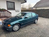 Gebraucht BMW 316 105 PS (77 kW) 1996 Grün Kleinwagen
