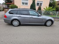 Gebraucht BMW 320 177 PS (130 kW) 2009 Grau Kombi