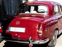 Gebraucht Mercedes 220 116 PS (85 kW) 1959 Rot Limousine
