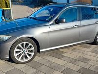 Gebraucht BMW 325 197 PS (144 kW) 2009 Grau Kombi