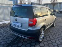Gebraucht Skoda Yeti Family 122 PS (89 kW) 2012 Silber SUV