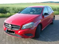 Gebraucht Mercedes A180 Edition 122 PS (89 kW) 2013 Rot Limousine