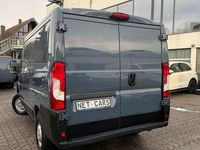 Gebraucht Peugeot Boxer 120 PS (88 kW) 2021 Grau Van