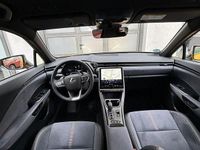 Gebraucht Lexus LBX 136 PS (100 kW) 2025 Gelb SUV