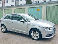 Gebraucht Audi A3 Comfort 110 PS (80 kW) 2015 Grau Limousine