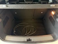 Gebraucht Renault Megane E-Tech Iconic 160 kW (218 PS) 2022 Weiß Limousine