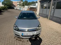 Używany Opel Astra 140 KM (102 kW) 2007 Srebrny Sedan/Limuzyna
