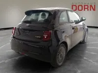 Neu Fiat 500 Icon 65 PS (47 kW) 2026 Onyx schwarz Limousine