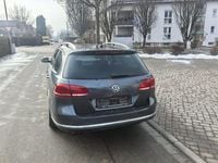 Gebraucht VW Passat Comfortline 140 PS (102 kW) 2011 Grau Kombi