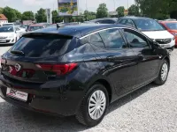 Usata Opel Astra 150 CV (110 kW) 2015 Nero Utilitaria