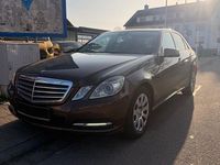 Gebraucht Mercedes E200 Avantgarde 136 PS (100 kW) 2012 Braun Limousine