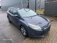 Gebraucht Ford Focus 115 PS (84 kW) 2014 Blau Kombi