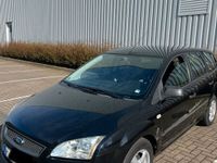 gebraucht Ford Focus 1.4 (1 Besitzer)