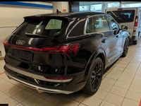 Gebraucht Audi e-tron Sport 369 kW (503 PS) 2022 Schwarz SUV