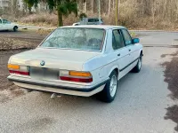 Gebraucht BMW 524 86 PS (63 kW) 1987 Limousine