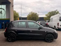 Gebraucht Renault Clio 75 PS (55 kW) 2004 Schwarz Kleinwagen