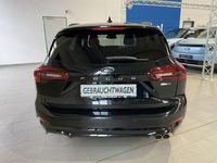 Gebraucht Ford Focus ST-Line 125 PS (91 kW) 2023 Schwarz Limousine