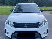 Gebraucht Suzuki Vitara 120 PS (88 kW) 2018 Weiß SUV