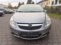 Gebraucht Opel Corsa Selection 69 PS (50 kW) 2010 Silbersee/perl silber (m2) Kleinwagen