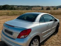 Gebraucht Peugeot 207 CC 156 PS (114 kW) 2013 Silber Cabrio