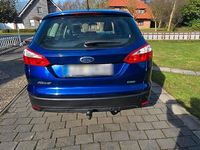 Gebraucht Ford Focus 101 PS (74 kW) 2013 Blau Kombi
