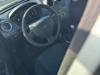 Gebraucht Ford Fiesta 80 PS (58 kW) 2000 Silber Kleinwagen