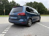 Gebraucht VW Sharan Allstar 150 PS (110 kW) 2016 Blau Van / Kleinbus