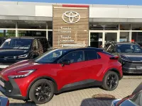 Gebraucht Toyota C-HR 140 PS (102 kW) 2025 Emotional red metallic/black SUV