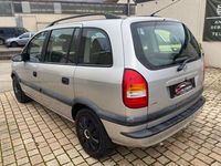 Gebraucht Opel Zafira Elegance 125 PS (91 kW) 2002 Silber Van / Kleinbus