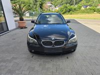 Gebraucht BMW 530 258 PS (189 kW) 2005 Black sapphire metallic Kombi