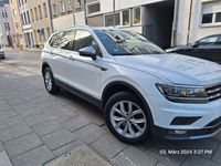 gebraucht VW Tiguan Allspace Highline TDI 2.0 4M STHZ PANO 360Grad AHK Massages