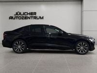 Gebraucht Volvo S60 Plus 250 PS (183 kW) 2022 Schwarz Limousine