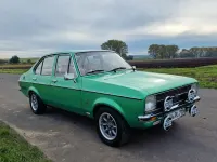 Gebraucht Ford Escort 54 PS (39 kW) 1977 Grün Limousine