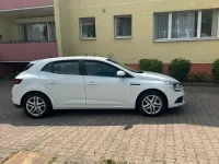 Gebraucht Renault Mégane 101 PS (74 kW) 2016 Weiß Limousine