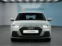 Gebraucht Audi A1 2024 Silber SUV
