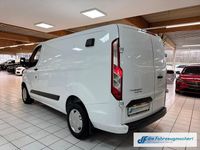 Gebraucht Ford Transit Custom Trend 131 PS (96 kW) 2022 Weiss Van / Kleinbus