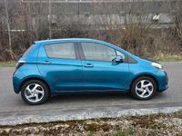 Gebraucht Toyota Yaris 99 PS (72 kW) 2014 Blau Kleinwagen